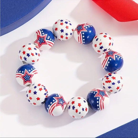 🇺🇸 Set of 6 Patriotic Hand Painted Beaded Bracelets - Picture 1 of 10